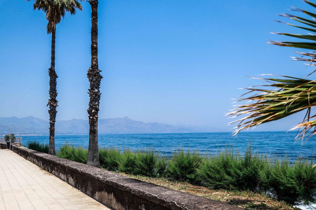 Smeraldo - Splendido E Spazioso Appartamento A Due Passi Dal Mare Tra Taormina E Catania Riposto Kültér fotó